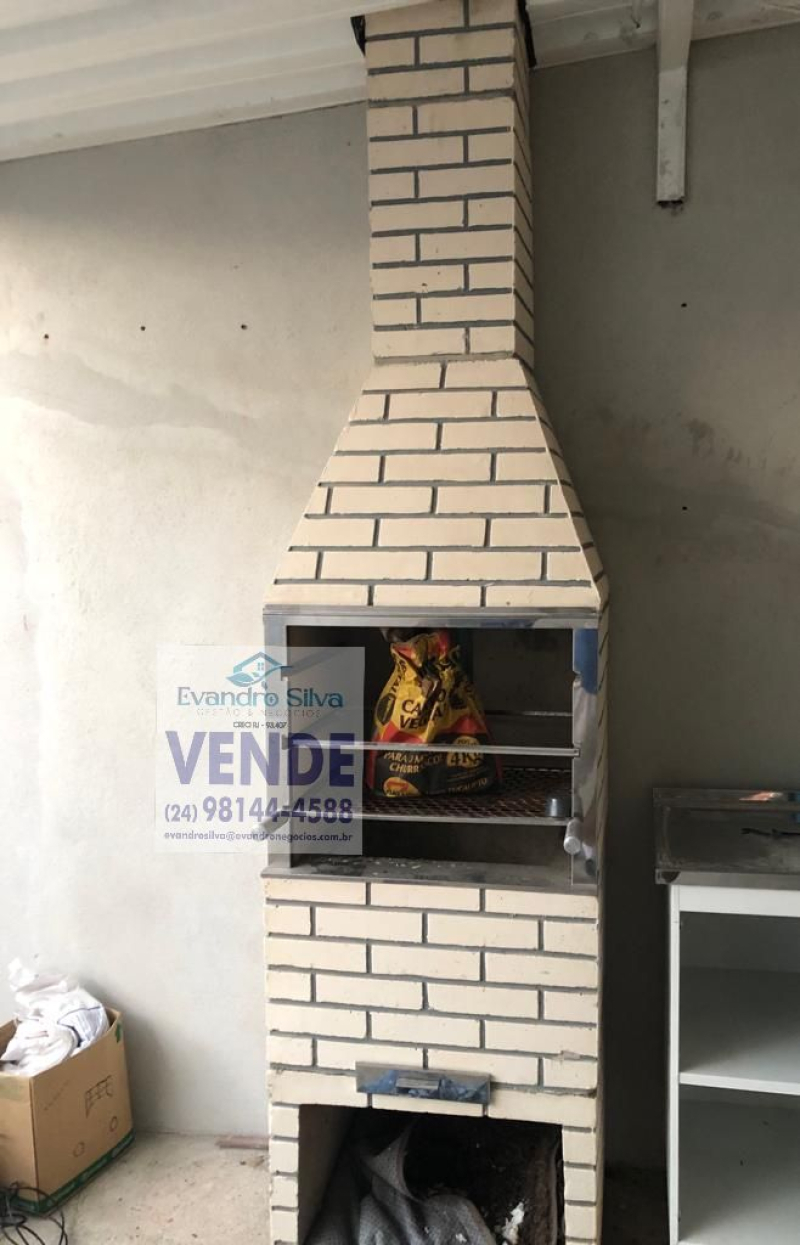 Em condomínio  - Pinheiral/RJ