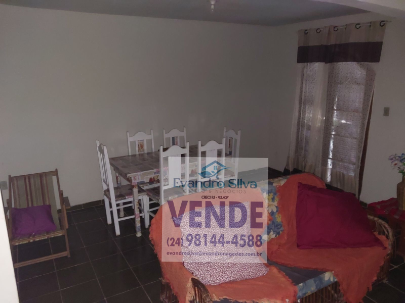 Próximo à Escola - Barra Mansa/RJ