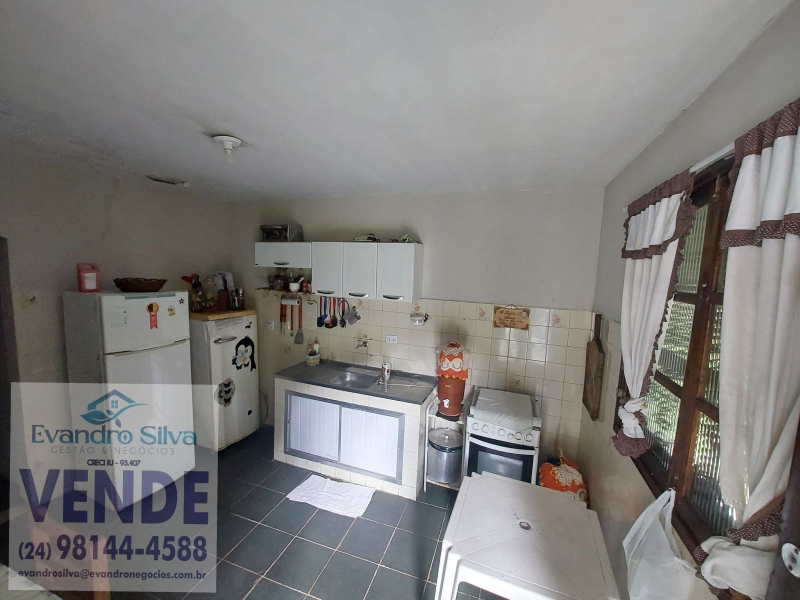 Próximo à Escola - Barra Mansa/RJ