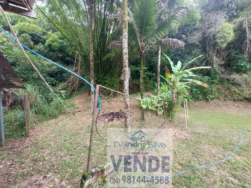 Próximo à Escola - Barra Mansa/RJ