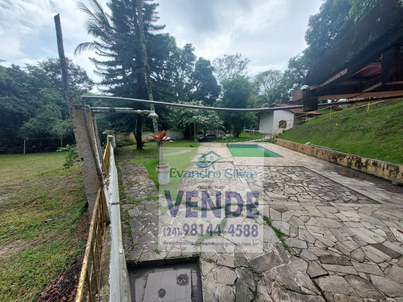 Próximo à Escola - Barra Mansa/RJ