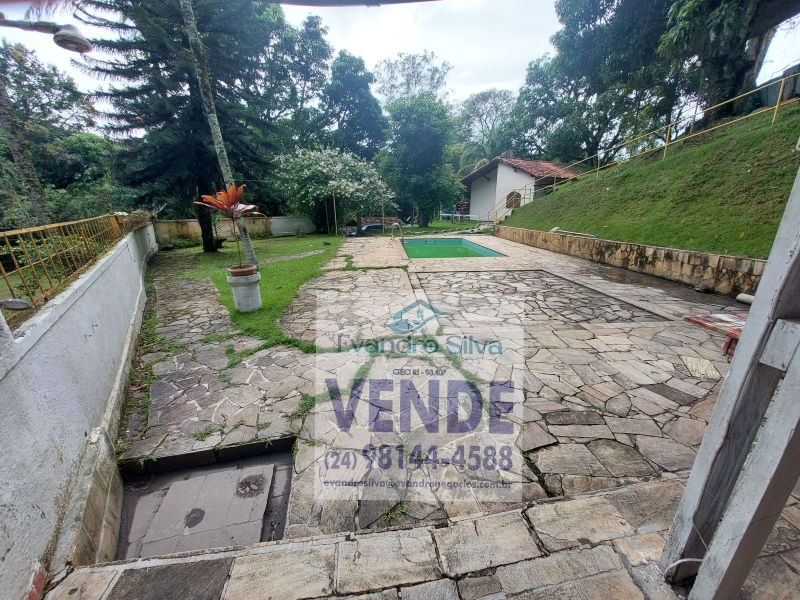 Próximo à Escola - Barra Mansa/RJ