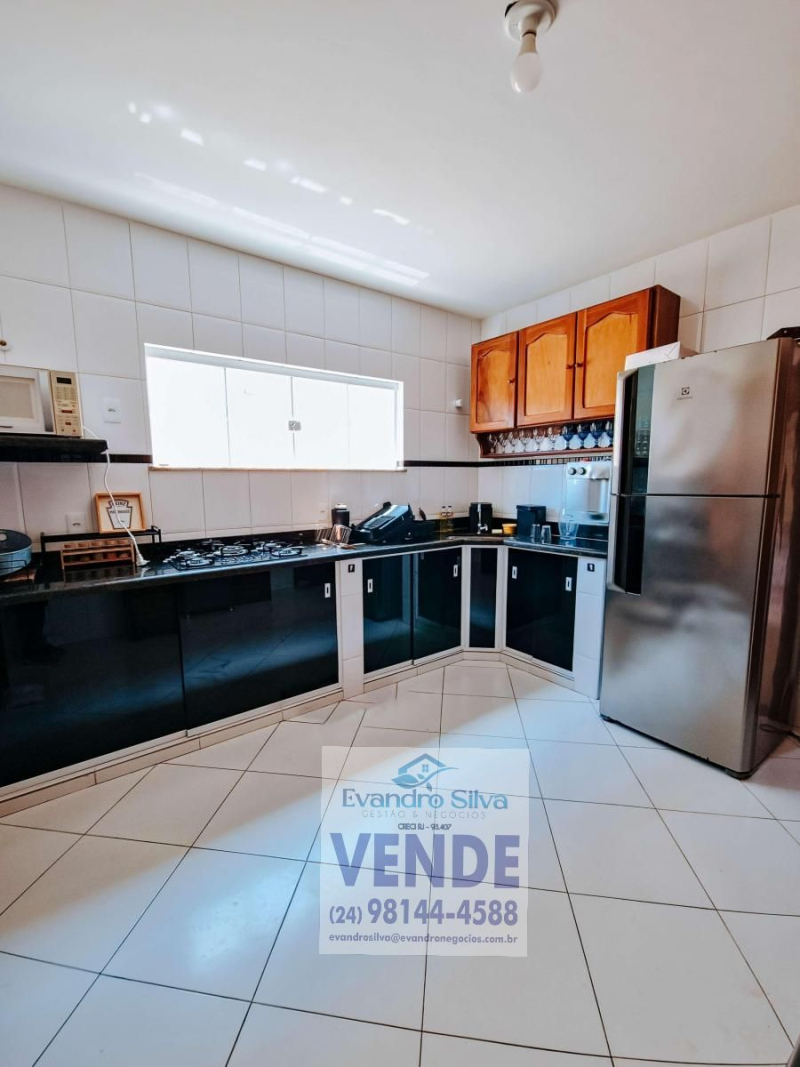 Próximo à Igreja Santo Antônio - Praia do Forte