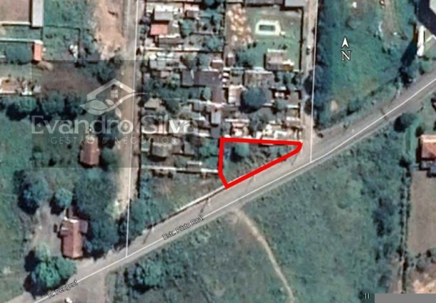 Esquina com Rua Floriano Peixoto